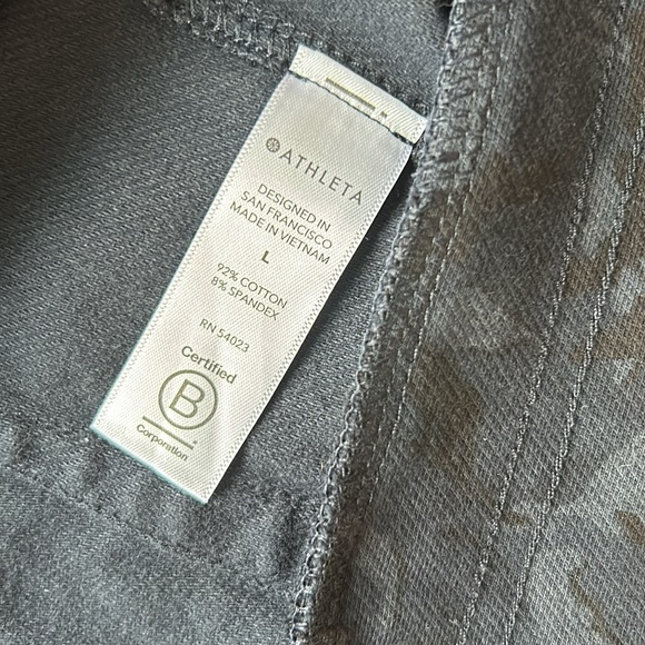 Athleta || Farallon printed hoodie in navy camo size L loose Fit - Picture 2 of 4